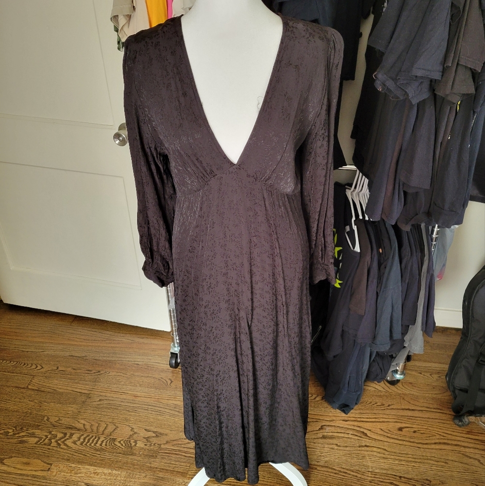 Lisa Says Gah Georgia silky long sleeve maxi dress
